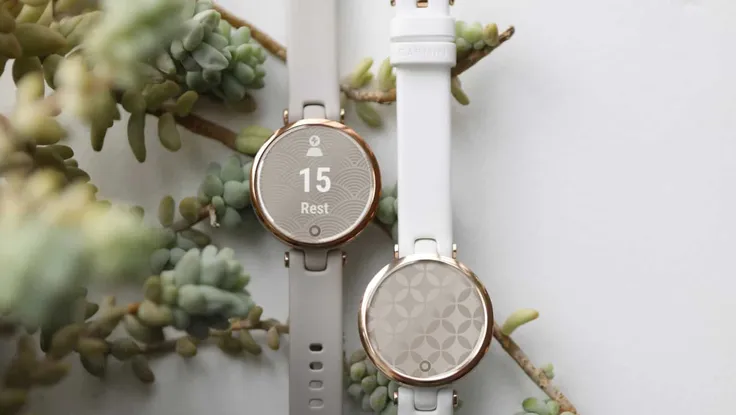 Garmin bất ngờ ra mắt mẫu đồng hồ thông minh dành cho phái nữ