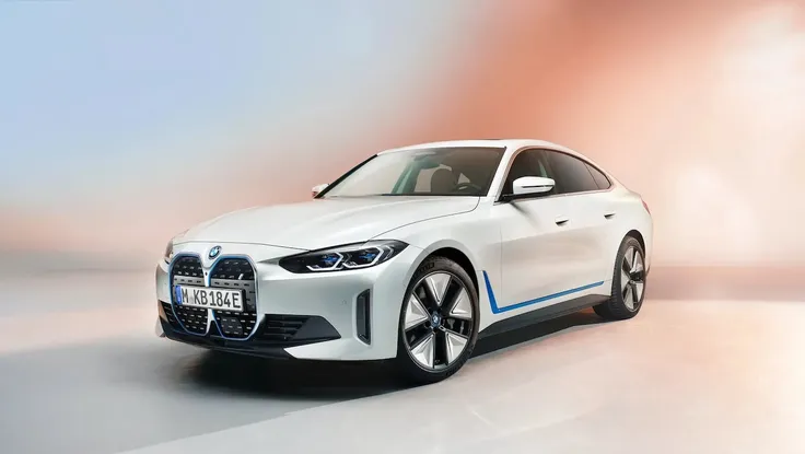 BMW ra mắt mẫu sedan chạy điện với công suất 530 mã lực 