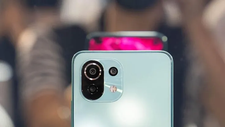 Bộ đôi smartphone siêu mỏng nhẹ chính thức có mặt tại Việt Nam