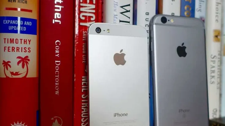 Người dùng iPhone đời cũ nên cập nhật iOS 12.5.3 ngay lập tức