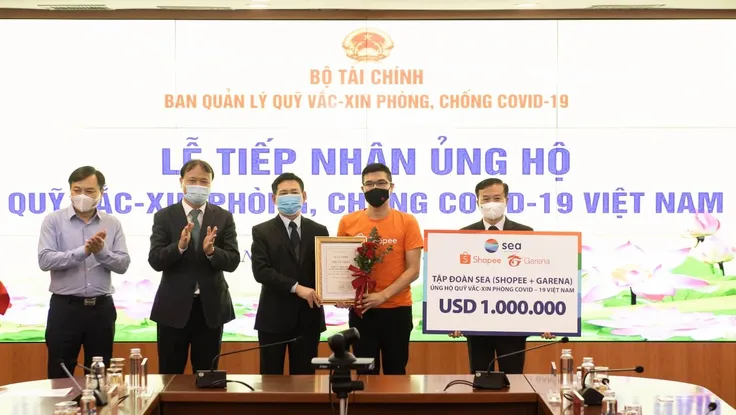 DN công nghệ ủng hộ 1 triệu USD vào Quỹ vaccine