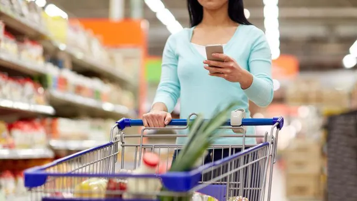 Mua sắm khiến người dùng cảm thấy vui vẻ trong mùa dịch 