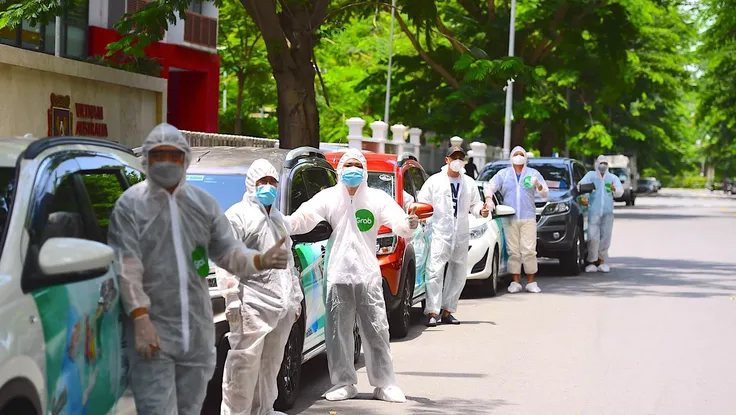 Cách đặt ô tô miễn phí khi đi khám chữa bệnh