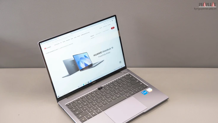 Trên tay nhanh MateBook 14 với màn hình tràn viền 2K