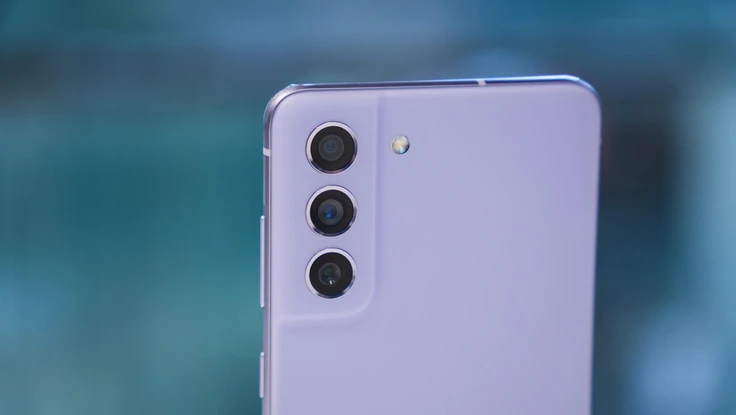 Samsung Galaxy S21 FE bất ngờ giảm giá chỉ còn 11,19 triệu đồng