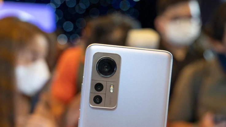 Xiaomi 12 series giảm giá 3 triệu đồng giữa tháng 4