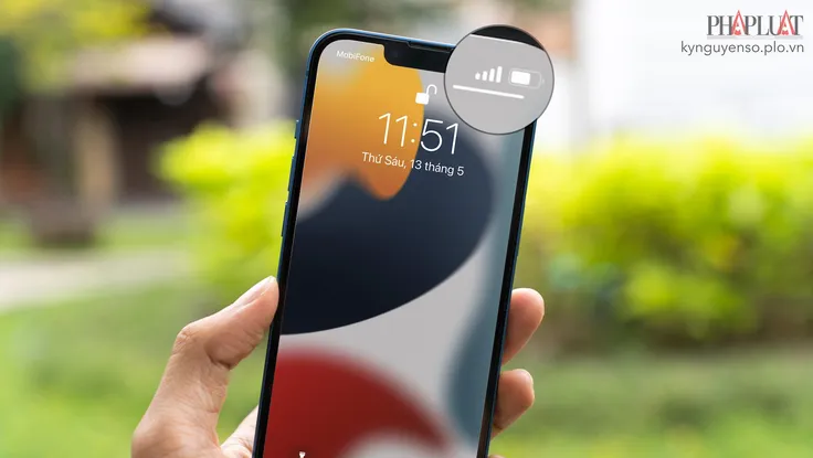 Phần gạch dưới biểu tượng pin trên iPhone có nghĩa gì?