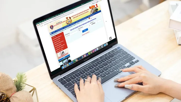 7 loại thủ tục hành chính bạn có thể thực hiện ngay tại nhà