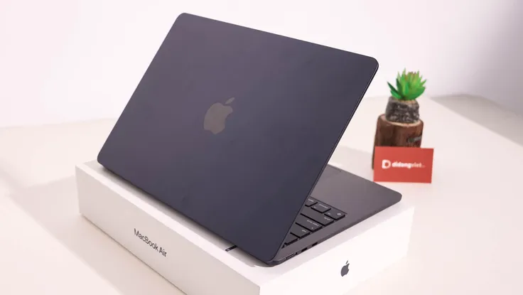 Laptop giảm sốc 4 triệu đồng nhân dịp tựu trường