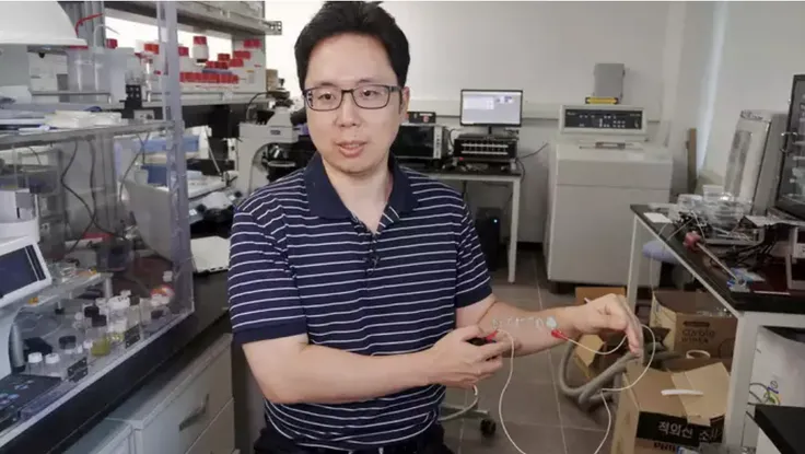 Độc đáo hình xăm nano giúp theo dõi sức khỏe