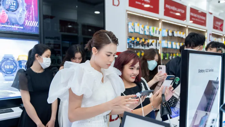 Trải nghiệm nhanh Z Fold4 và Z Flip4 