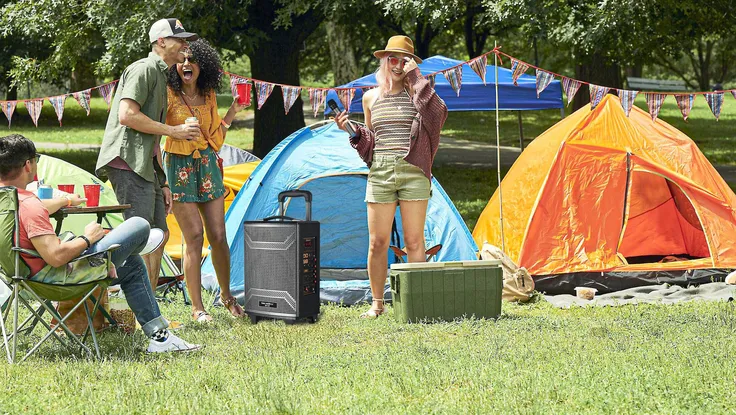 Đánh giá mẫu loa không dây vali kéo thông minh