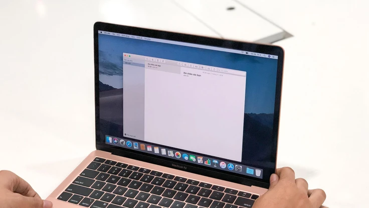 MacBook Air M1 giảm giá 7 triệu đồng