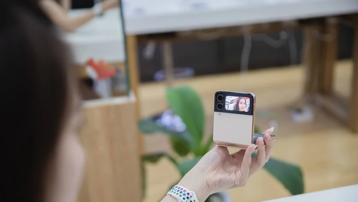 Điện thoại giảm hơn 10 triệu đồng dịp Tết Dương lịch