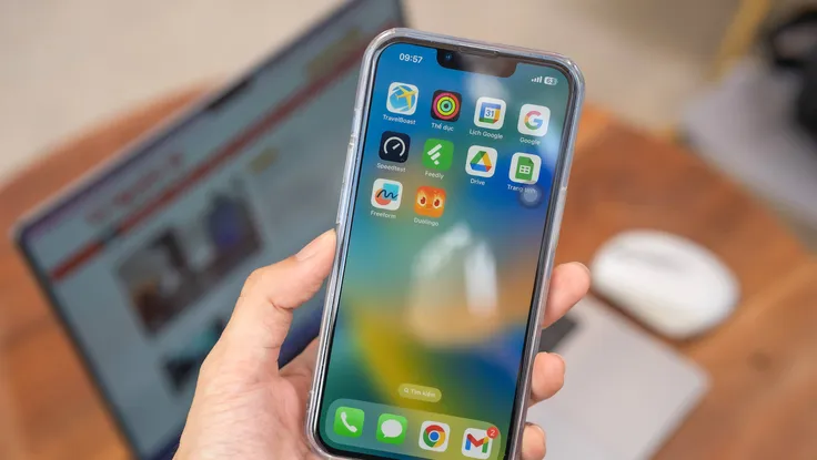 Video: Vì sao giới trẻ ngày càng chuộng iPhone?