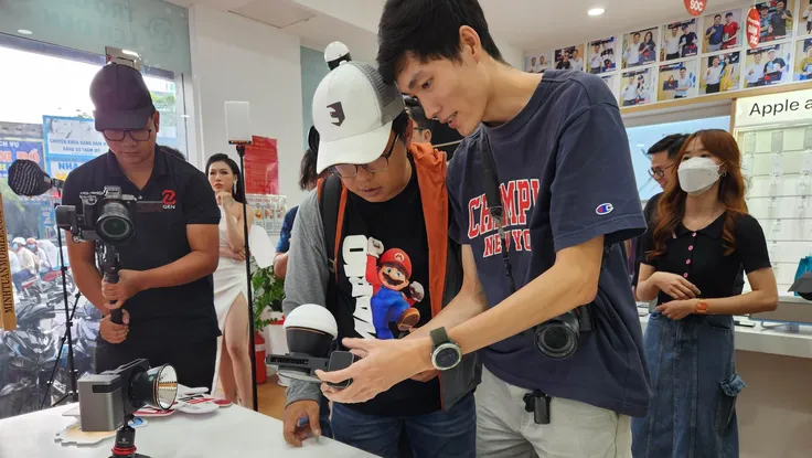 Phụ kiện không thể thiếu khi sáng tạo nội dung bằng điện thoại