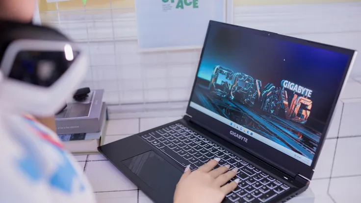 Laptop gaming giá chỉ từ 10,9 triệu đồng