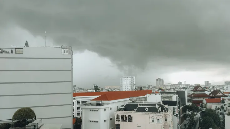 Cách nhận cảnh báo giông sét và lũ quét bằng iweather 