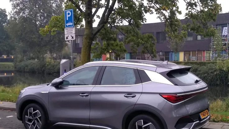 Vì sao xe điện BYD xuất khẩu có giá bán gấp đôi? 