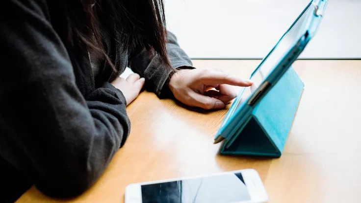 Bạn sẽ làm gì với iPhone cũ và iPad cũ: Giữ, bán hay cho đi?