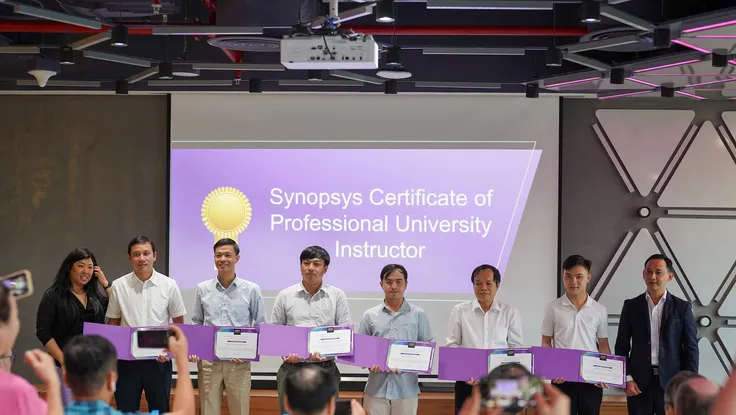 Synopsys hỗ trợ đào tạo vi mạch chuyên nghiệp cho các giảng viên trường đại học 