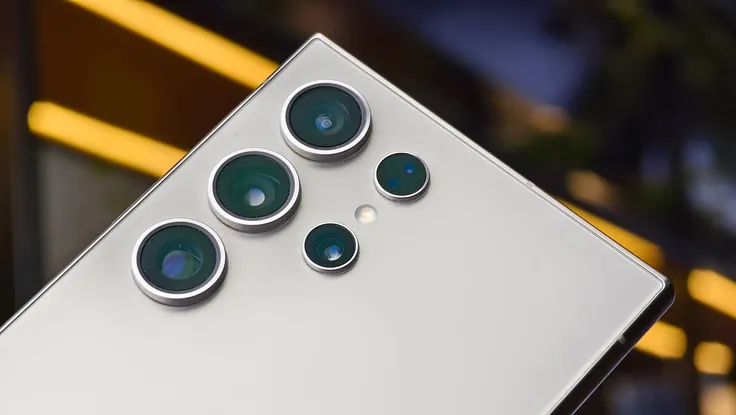 iPhone 16 Pro Max liệu có thể bắt kịp tính năng quay video 8K của Samsung?