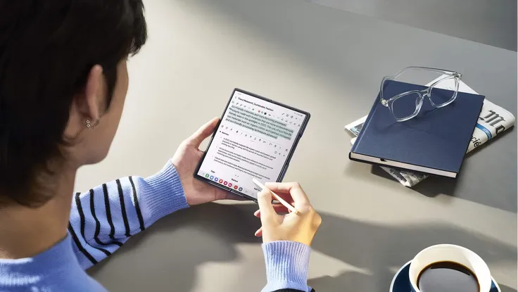 One UI 6.1.1 đã có sẵn cho Galaxy S23, Z Fold5 và Z Flip5 
