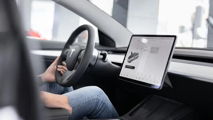 Xe hơi hiện đại càng dễ bị tin tặc tấn công