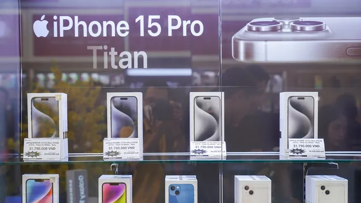 Apple cấp tốc đưa iPhone về Mỹ trước giờ G thuế quan của Trump 