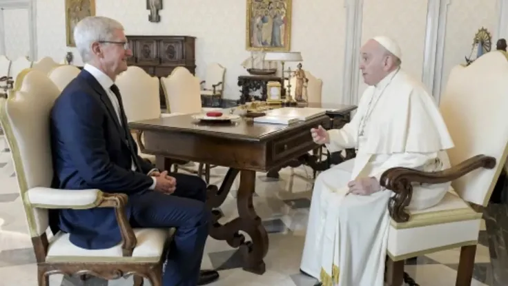 Tim Cook bày tỏ sự tôn kính Đức Giáo hoàng Francis