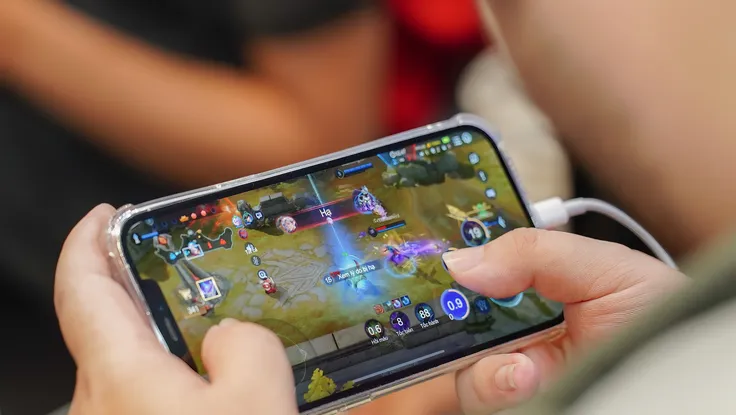 Cha mẹ cần hướng dẫn con trẻ điều này để tránh mất tiền oan trên mạng