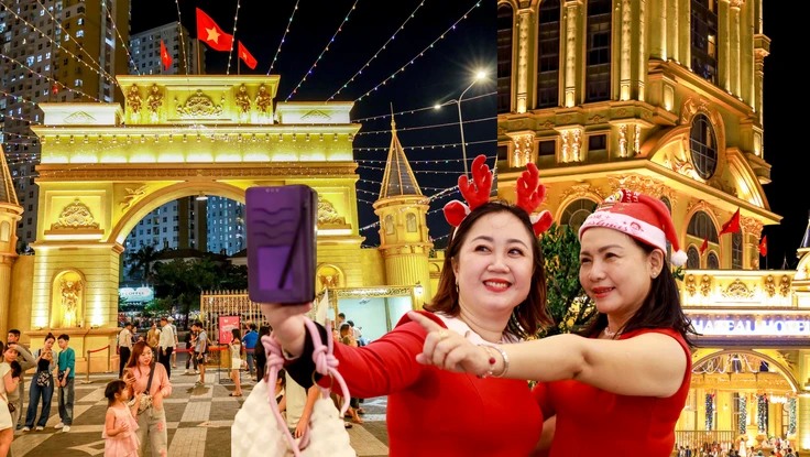 Khám phá bên trong ‘lâu đài Giáng sinh’ kiểu châu Âu giữa lòng TP.HCM