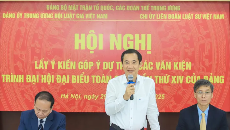 Dự thảo văn kiện Đại hội XIV 'nhìn thẳng, nói thật'