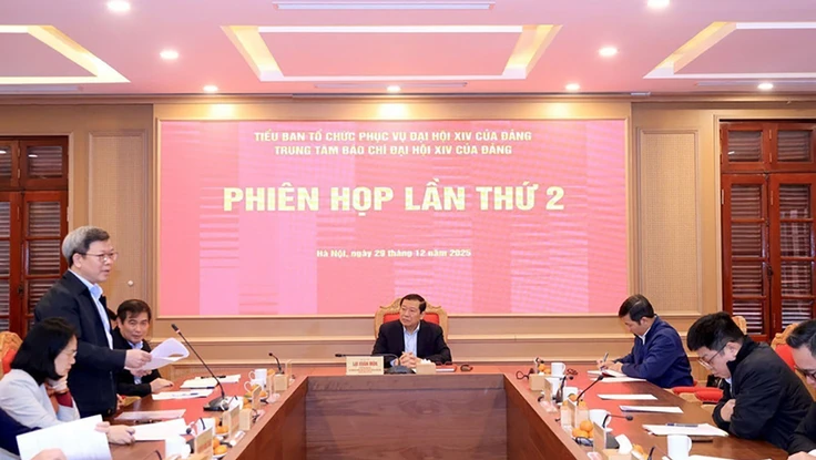 Sớm trình danh sách dự kiến Ủy viên Bộ Chính trị trả lời báo chí tại Đại hội XIV