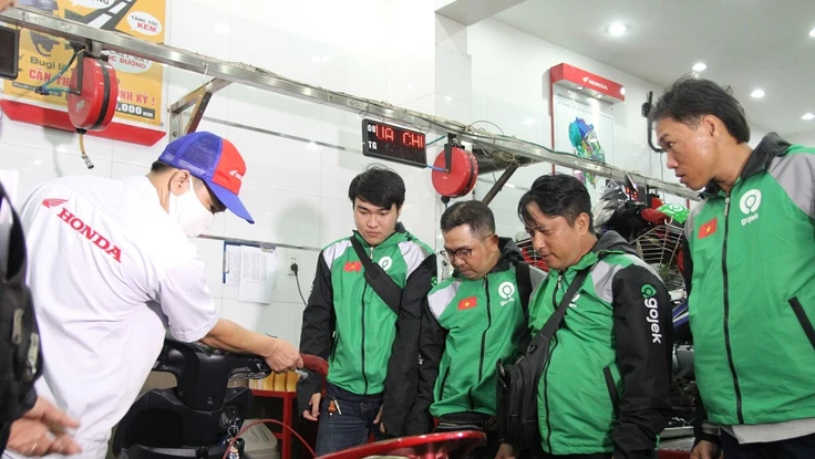 Hãng xe công nghệ cam kết giảm xả khí thải gây ô nhiễm