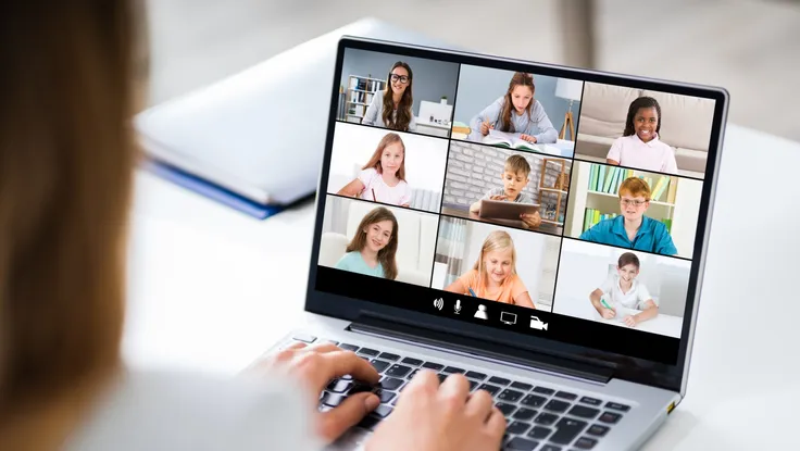 Giải pháp họp trực tuyến thế hệ mới Mobifone Meet