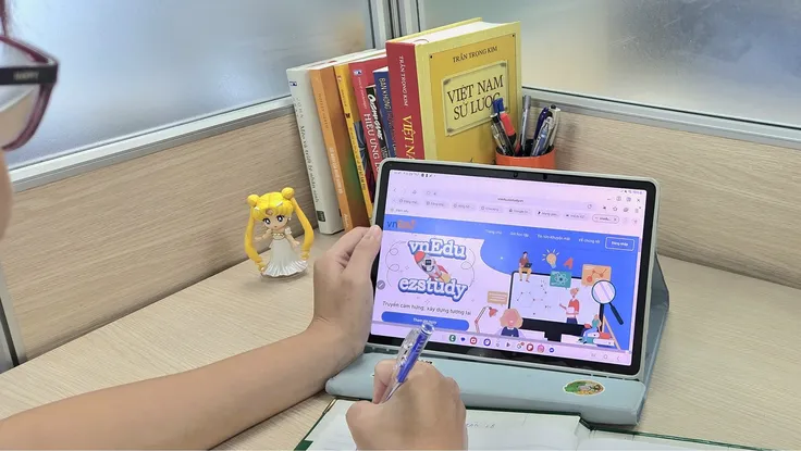 vnEdu Ezstudy, "gia sư công nghệ" cho học sinh 