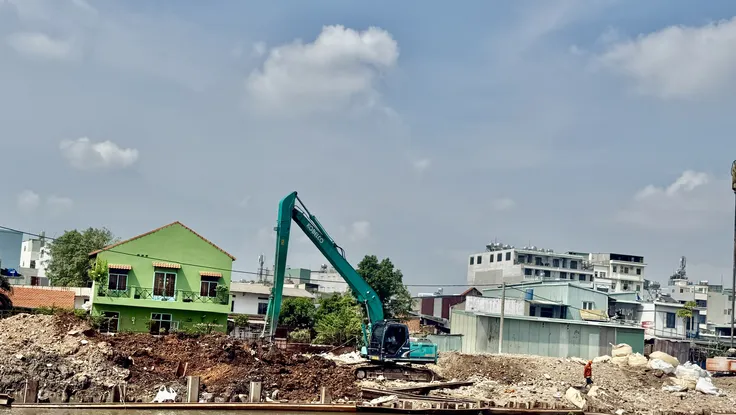 Rạch Xuyên Tâm vướng mặt bằng trường Đại học Văn Lang, Sở NN&MT TP.HCM nói gì?