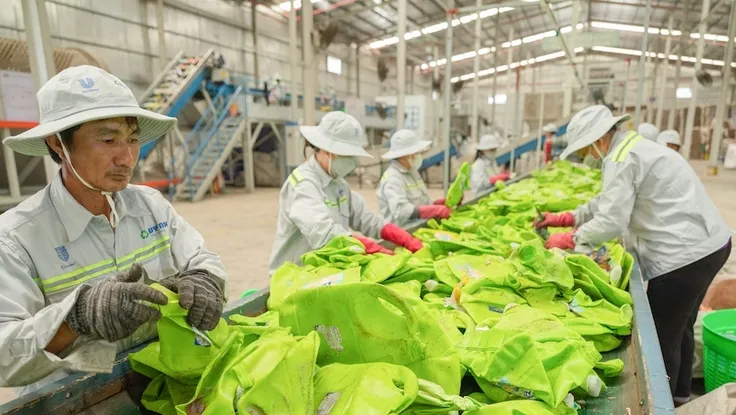 Chuyển đổi xanh: Đừng để doanh nghiệp bơi một mình