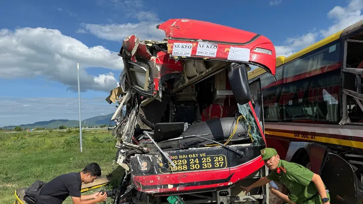 Kỹ thuật hình sự giải mã vụ xe khách tông ô tô dừng trên cao tốc Vĩnh Hảo-Phan Thiết