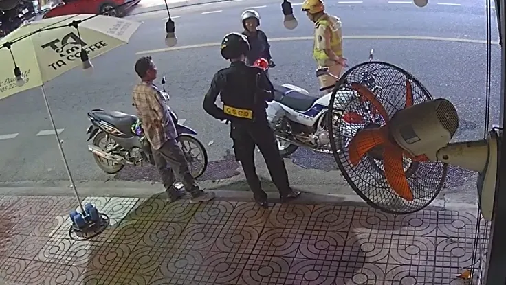 Bắt giam người tấn công CSGT khi đang kiểm tra nồng độ cồn