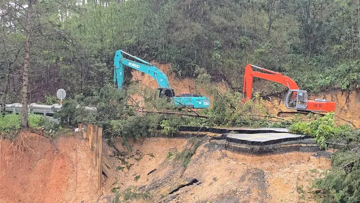 Đường tạm qua đèo Mimosa sẽ thông xe 2 làn trước ngày 30-11