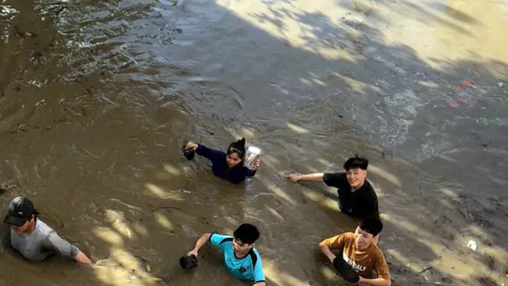 Cử tri Lâm Đồng: Vì sao các hồ chứa nước luôn xả lũ lúc nửa đêm?