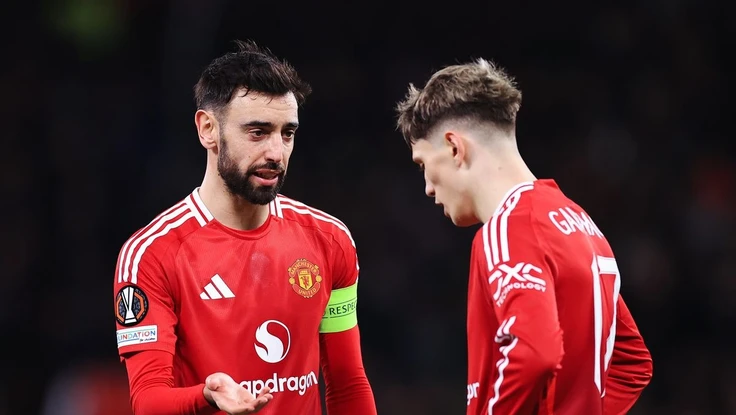 Các cầu thủ MU lên tiếng về thái độ của Garnacho