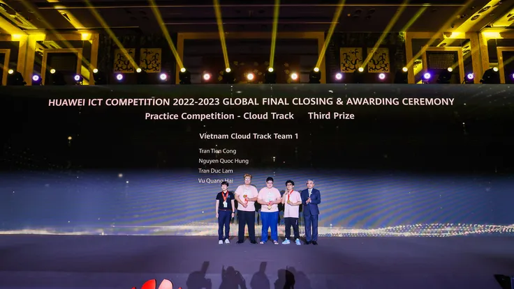 Sinh viên VN giành giải ba cuộc thi công nghệ thế giới