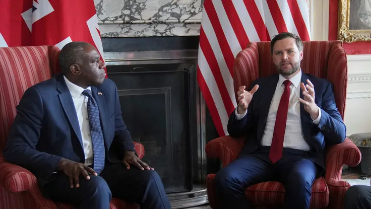 Ông Vance sang Anh họp cả ngày với các đồng minh châu Âu trước thượng đỉnh Trump-Putin