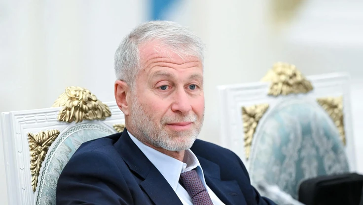 Nhà tài phiệt Abramovich có gửi số tiền bán CLB Chelsea cho Ukraine, theo tối hậu thư của Anh?