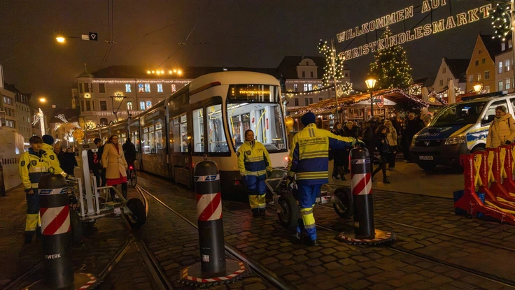 Từ Âu sang Á siết an ninh mùa lễ hội giữa loạt vụ tấn công đẫm máu