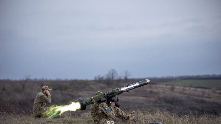 Chiến sự Nga - Ukraine 25-12: Dữ dội đòn không kích đêm Giáng sinh; Ông Medvedev nói về hoà bình lâu dài ở châu Âu