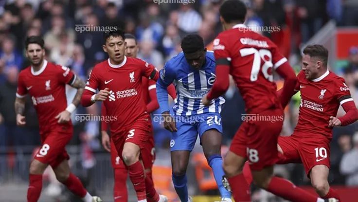 Tin tức chuyển nhượng của MU: Hạn chót mua Baleba, Rashford đối mặt ác mộng